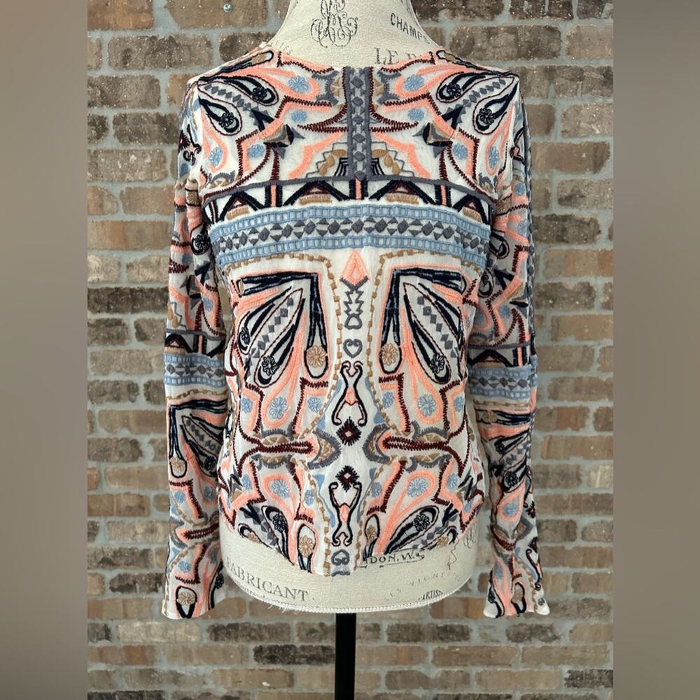 Abercrombie + fitch long sleeve printed embroidered top beige pink blue size S